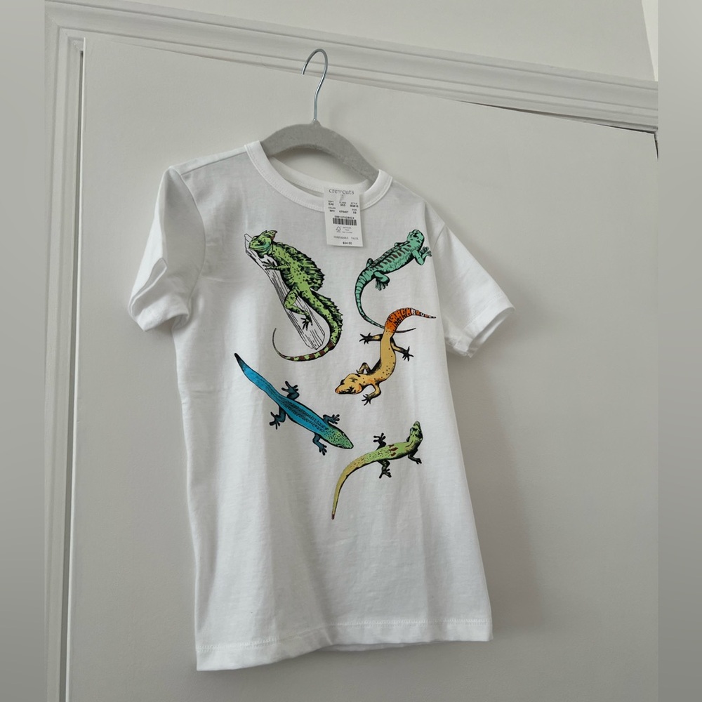 JCrew Factory Boys’ Graphic Tee XS (4-5) size White
100% cotton